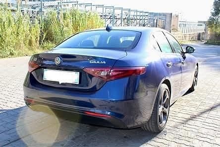 Usata Alfa Romeo Giulia 160 CV (117 kW) 2021 Blu Berlina
