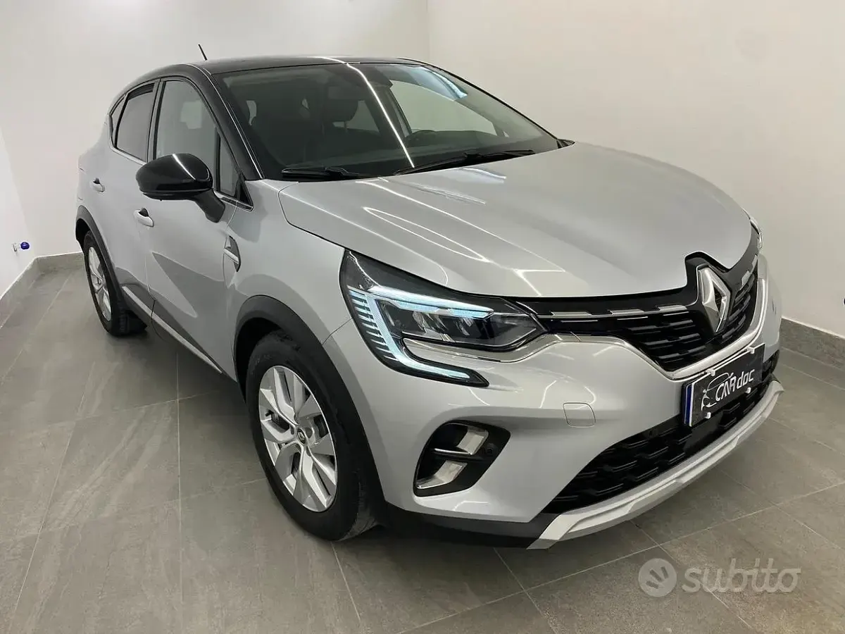 Usata Renault Captur Intens 116 CV (85 kW) 2020 Grigio SUV