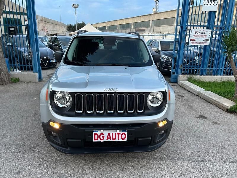 Usata Jeep Renegade 120 CV (88 kW) 2015 Argento SUV