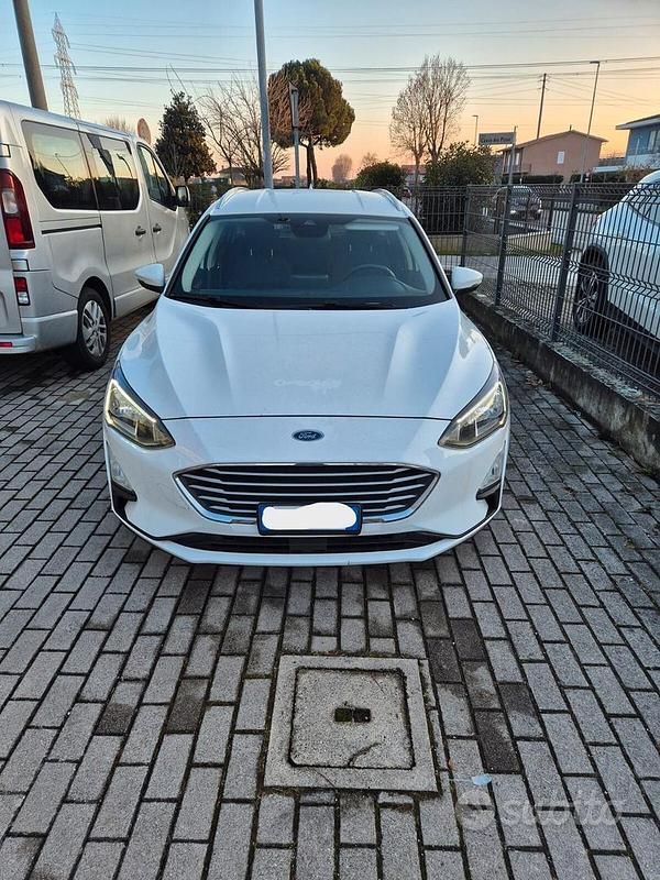 Usata Ford Focus Business Edition 95 CV (69 kW) 2020 Bianco Station wagon