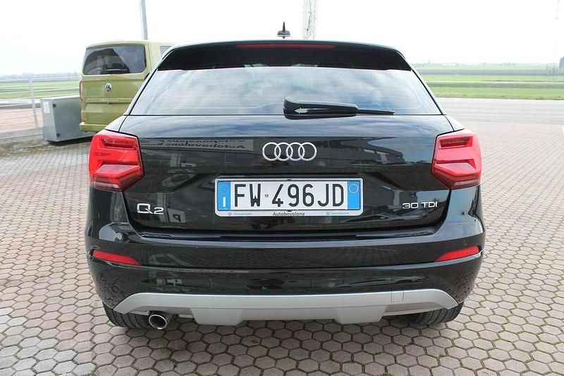 Usata Audi Q2 Admired 116 CV (85 kW) 2019 Nero metallizzato SUV