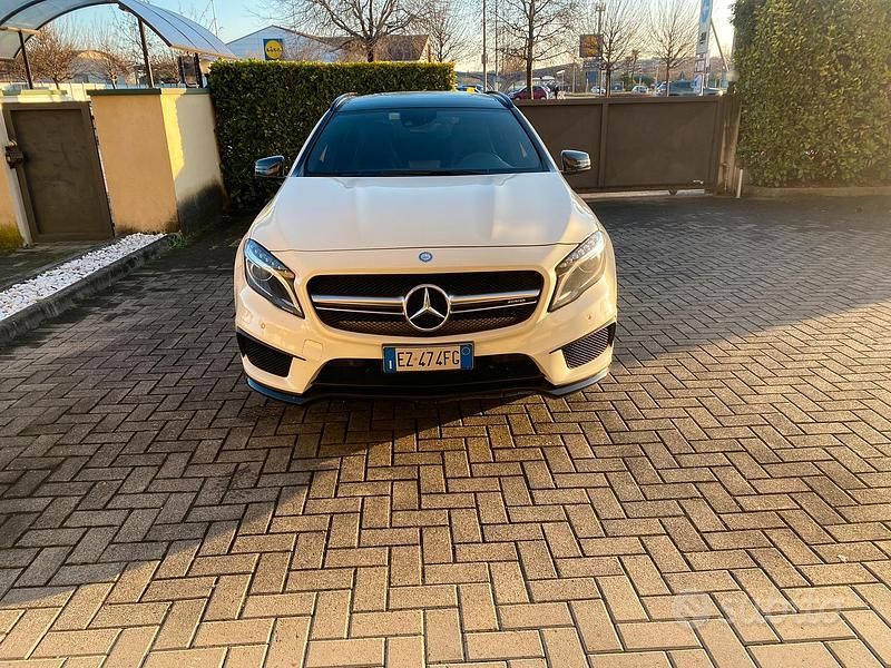 Begagnad Mercedes GLA45 AMG 381 HK (280 kW) 2015 Vit SUV