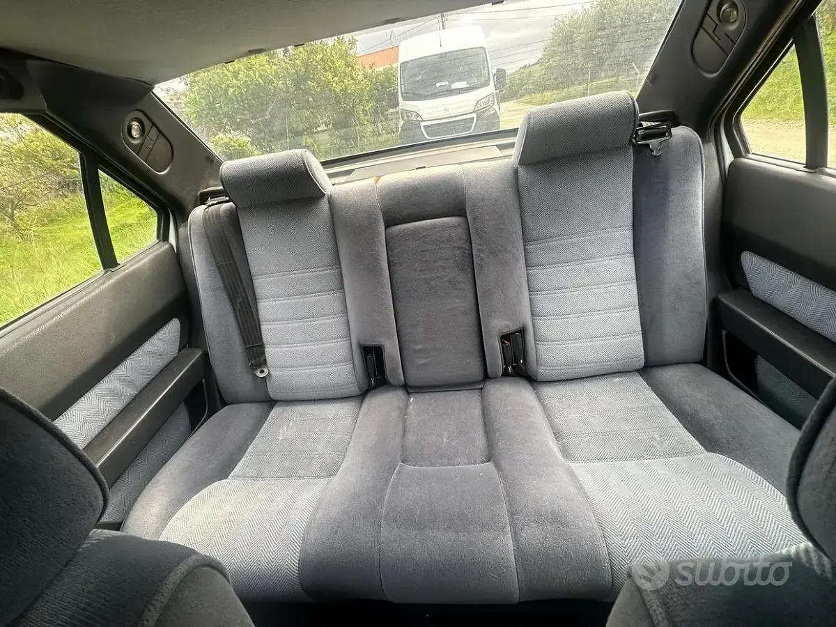 Usata Alfa Romeo 164 145 CV (106 kW) 1989 Berlina