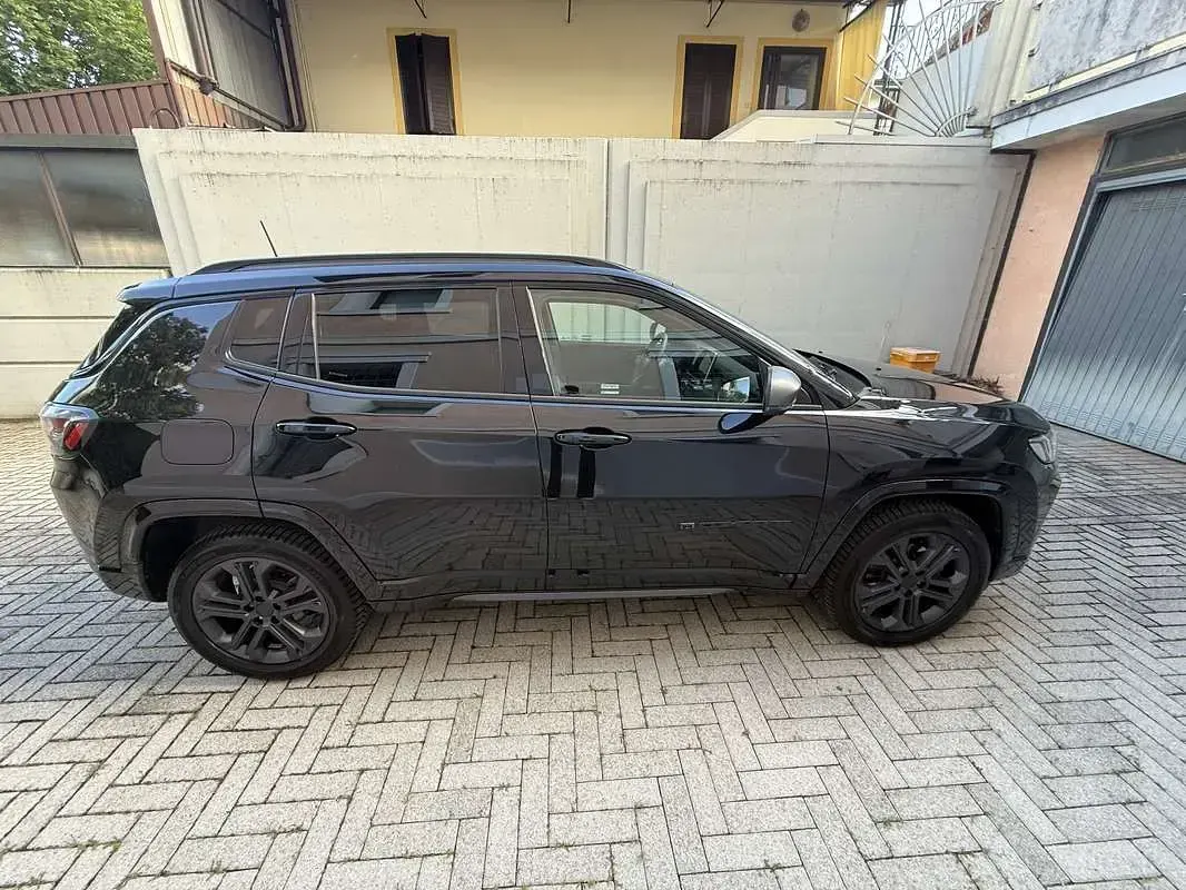 Usata Jeep Compass 131 CV (96 kW) 2021 Nero SUV