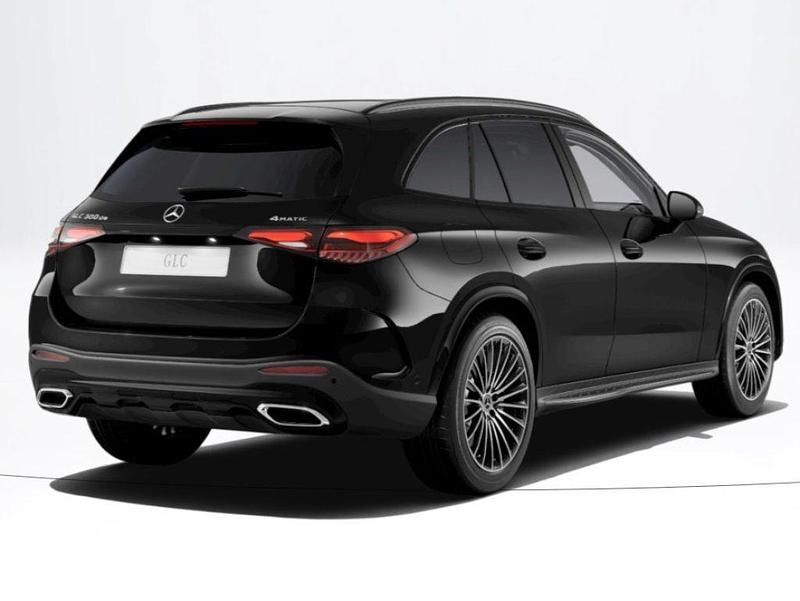 Nuova Mercedes GLC300e Advanced 197 CV (144 kW) 2026 Nero / metallizzato