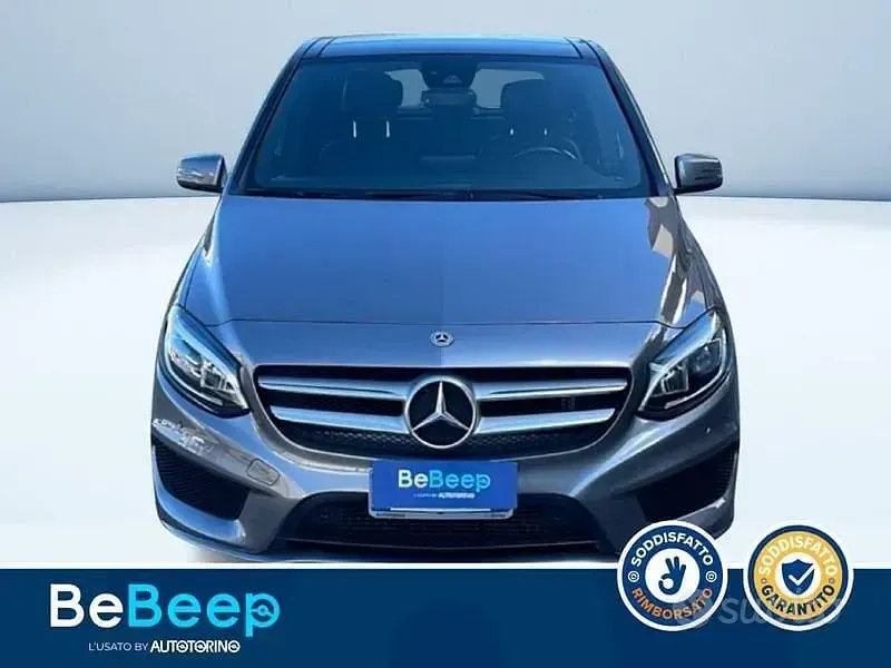 Begagnad Mercedes B200 Premium 136 HK (100 kW) 2018 Grå Minibuss