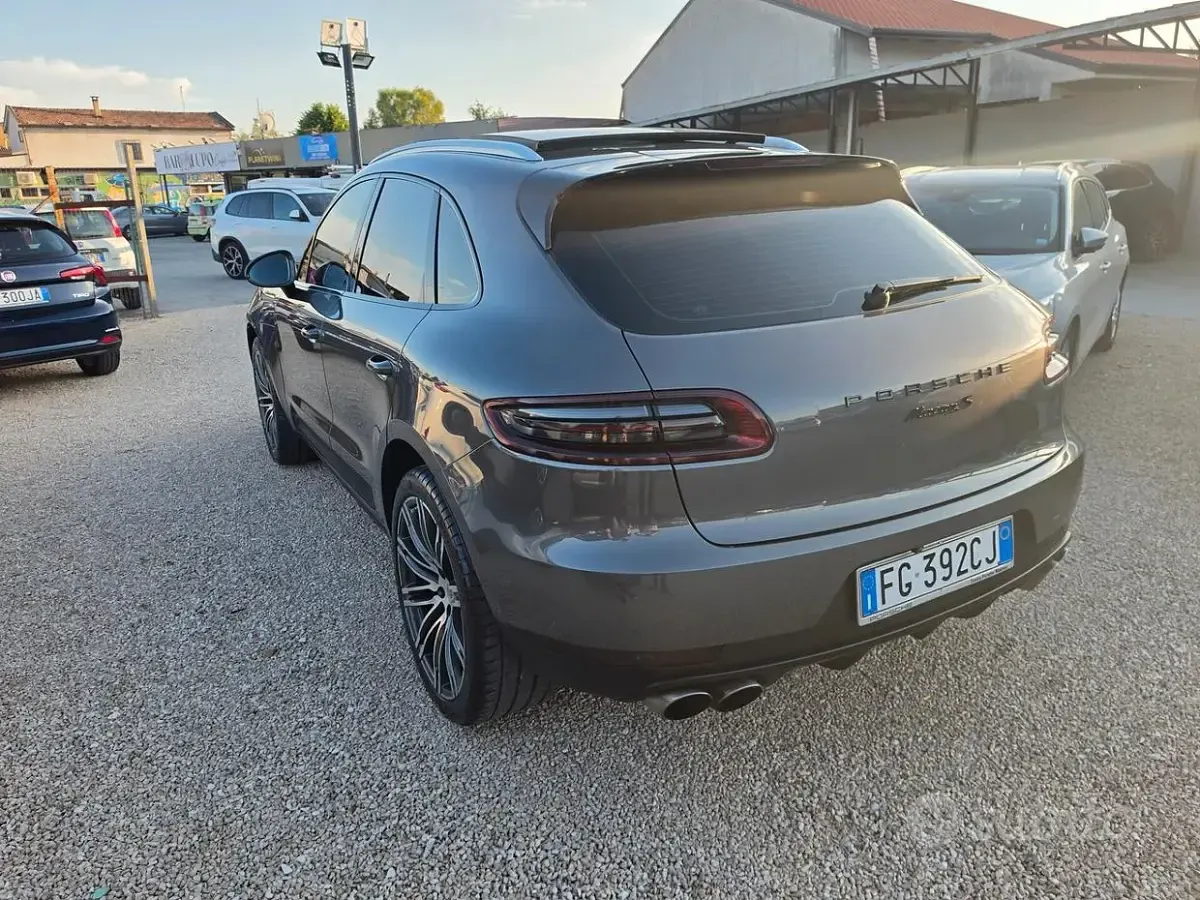 Usata Porsche Macan 250 CV (183 kW) 2015 Grigio SUV