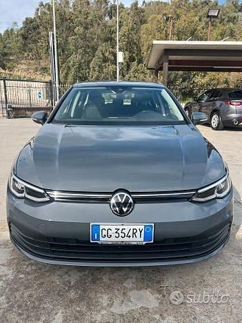 Usata VW Golf VII Style 116 CV (85 kW) 2021 Grigio Utilitaria