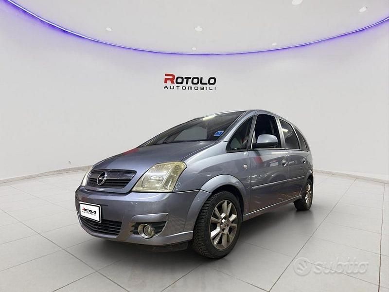 Usata Opel Meriva Cosmo 105 CV (77 kW) 2008 Grigio Monovolume