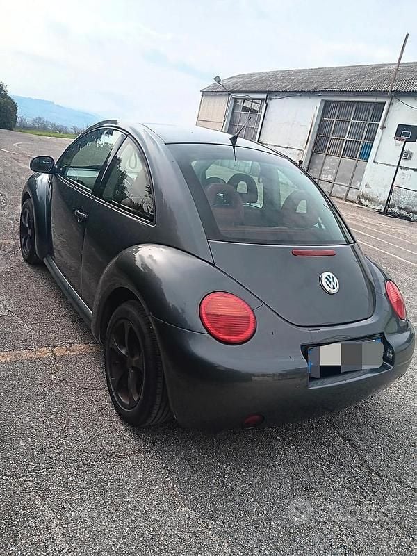 Usata VW New Beetle 2001 Grigio Utilitaria