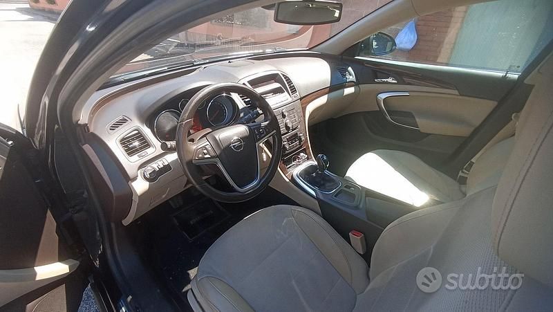 Usata Opel Insignia Cosmo 131 CV (96 kW) 2010 Nero Berlina
