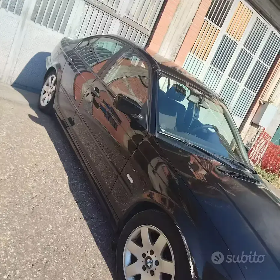 Usata BMW 320 136 CV (100 kW) 2002 Nero Berlina