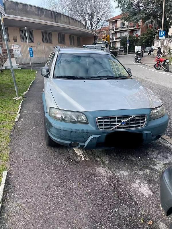 Usata Volvo XC70 2003 Grigio Station wagon