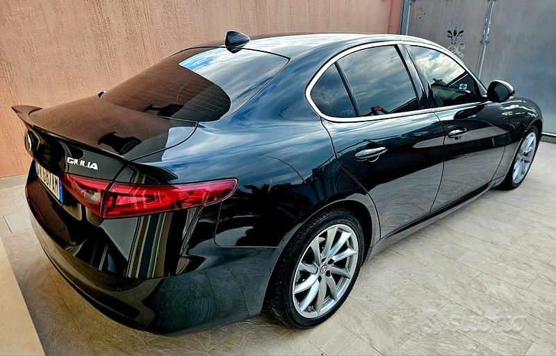 Occasion Alfa Romeo Giulia 150 ch (110 kW) 2019 Noir Berline
