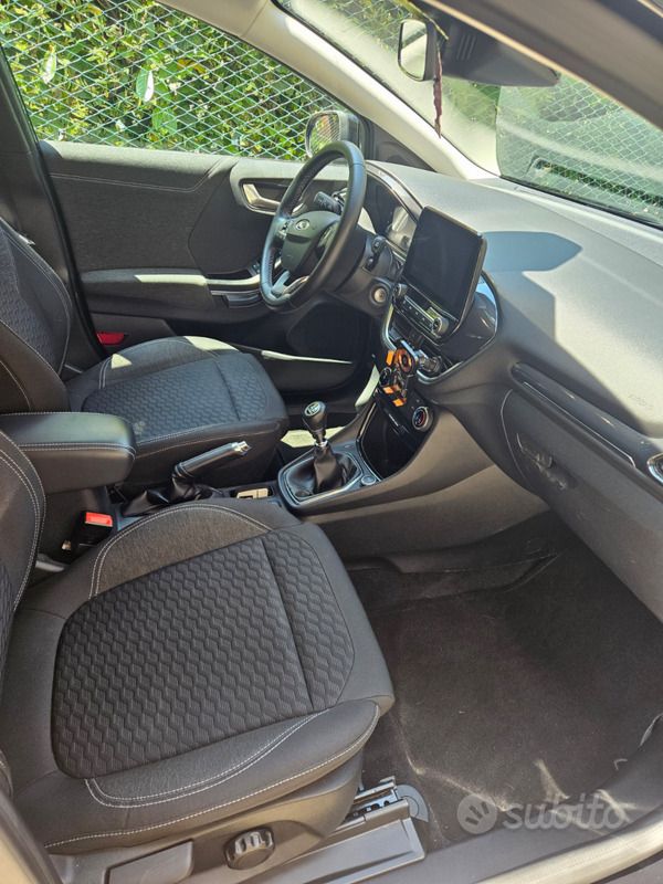 Usata Ford Puma 125 CV (91 kW) 2021 Nero SUV