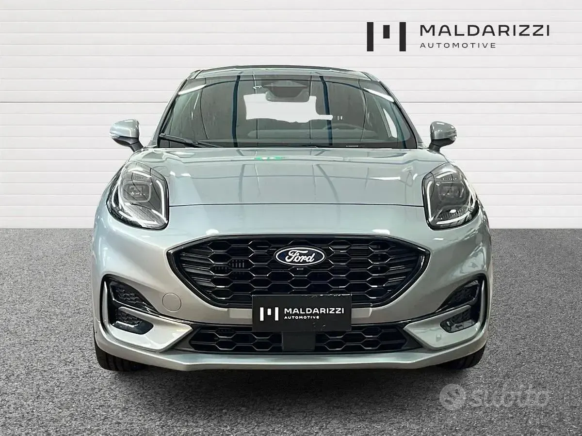 Usata Ford Puma ST-Line 125 CV (91 kW) 2024 Grigio SUV