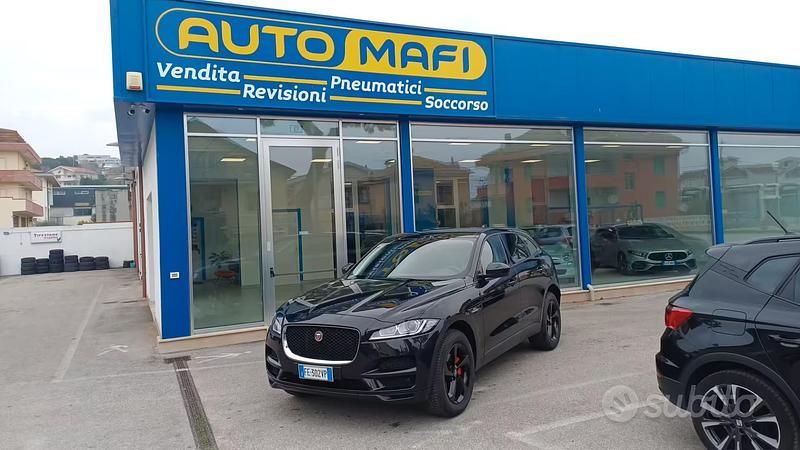 Usata Jaguar F-Pace Portfolio 180 CV (132 kW) 2016 Nero SUV