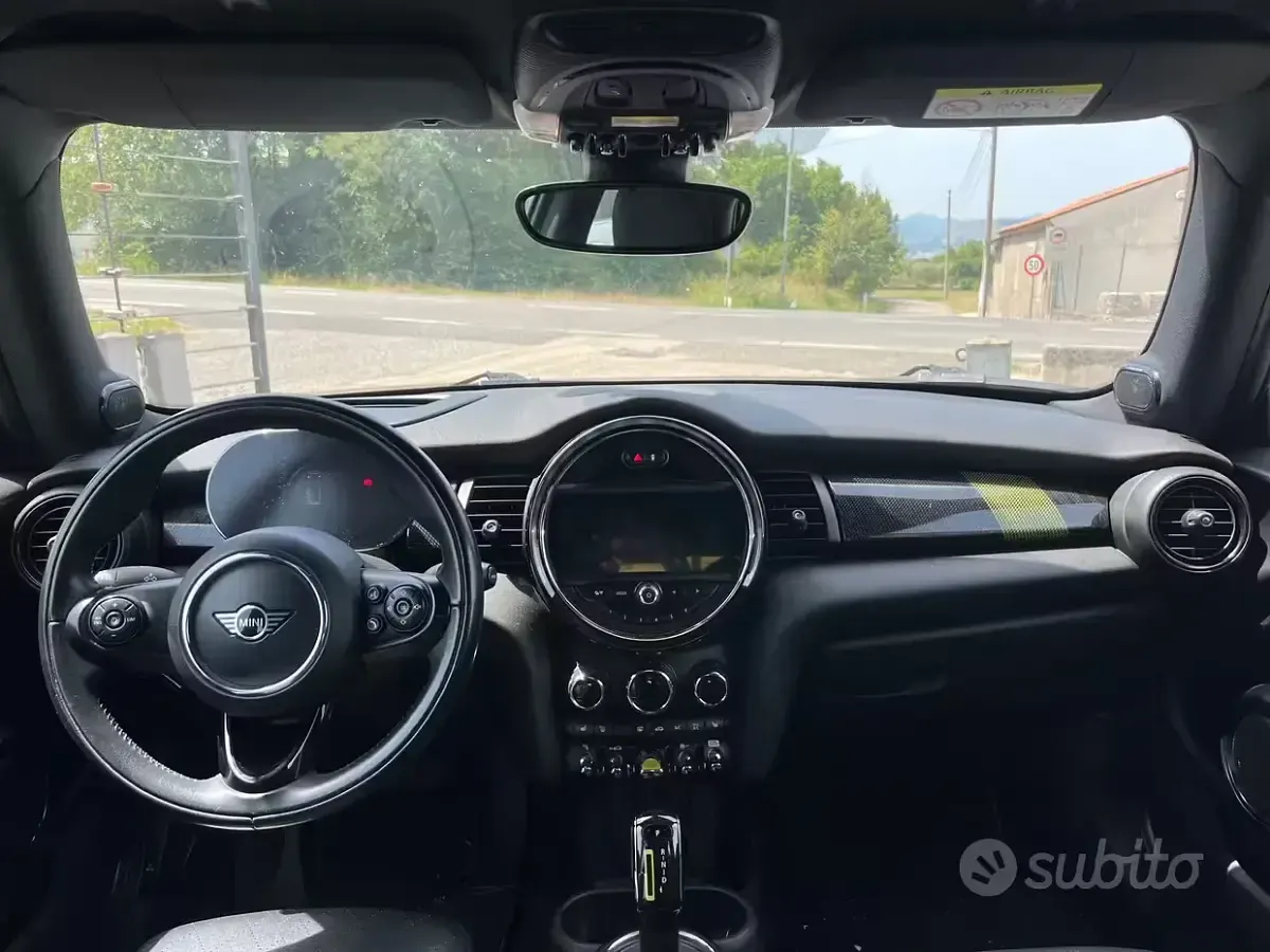 Usata Mini Cooper S 75 kW (102 CV) 2020 Grigio Utilitaria