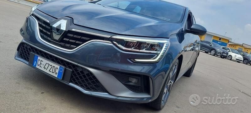 Usata Renault Mégane IV 116 CV (85 kW) 2021 Grigio Berlina