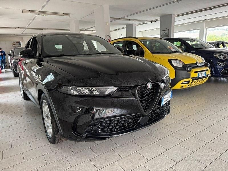 Nero Usata 2023 Alfa Romeo Tonale Sprint SUV | 24.900 € (Ottimo prezzo) - Immagine 1/4