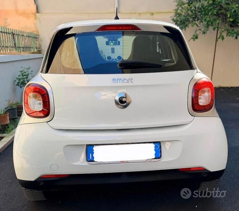 Usata Smart ForFour Prime 2016 Bianco Utilitaria