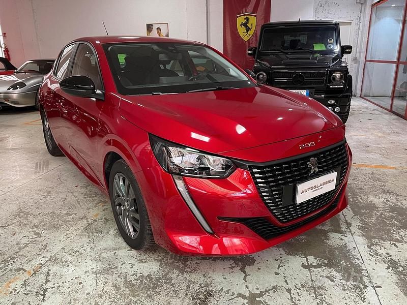 Usata Peugeot 208 Allure 101 CV (74 kW) 2022 Rosso Utilitaria
