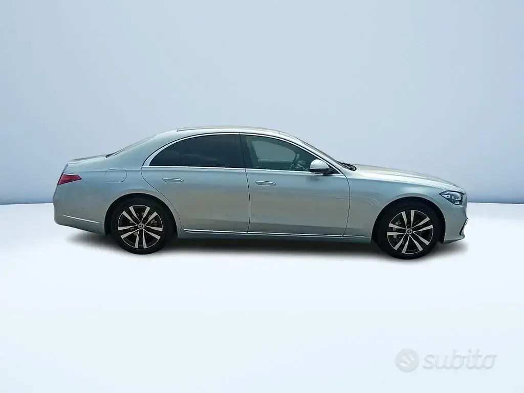 Usata Mercedes S450 Premium Plus 367 CV (269 kW) 2025 Argento metallizzato Berlina