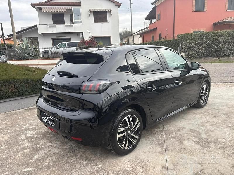 Usata Peugeot 208 Allure 101 CV (74 kW) 2020 Nero Utilitaria