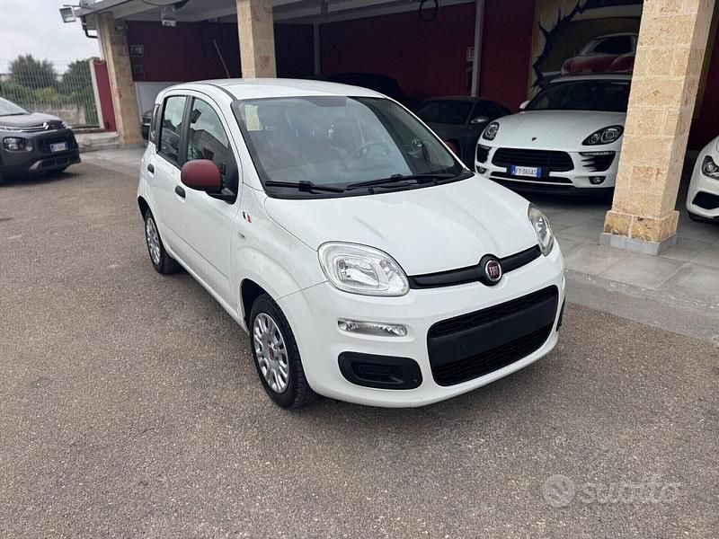 Usata Fiat Panda Lounge 69 CV (50 kW) 2018 Bianco Utilitaria