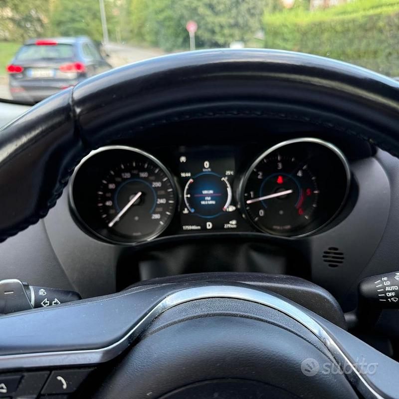 Usata Jaguar F-Pace 241 CV (177 kW) 2020 Nero SUV