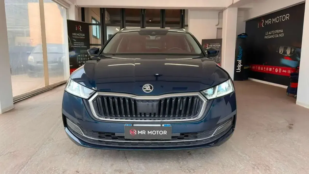 Usata Skoda Octavia Style 131 CV (96 kW) 2021 Blu/azzurro Station wagon