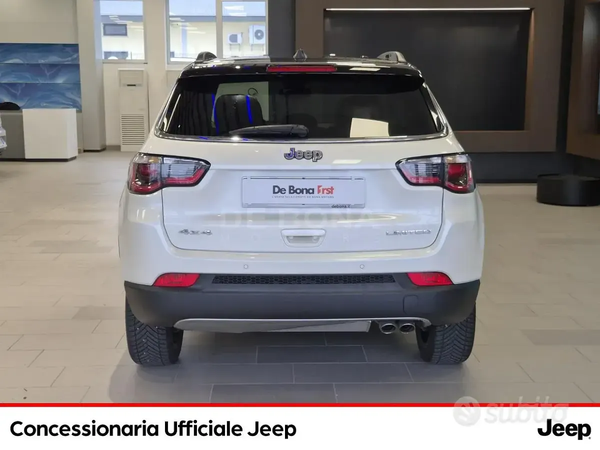 Usata Jeep Compass Opening Edition 140 CV (102 kW) 2017 Bianco SUV