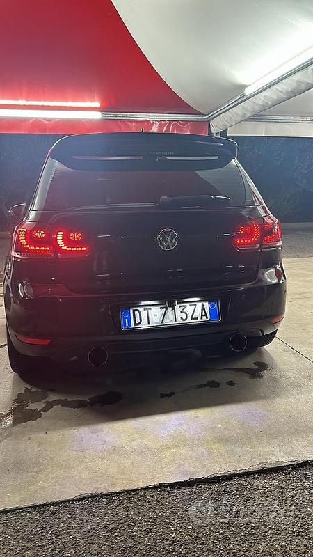 Usata VW Golf VI 105 CV (77 kW) 2009 Nero Utilitaria