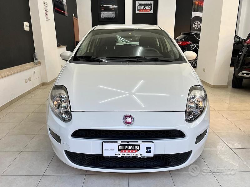 Usata Fiat Punto Street 69 CV (50 kW) 2016 Bianco Utilitaria