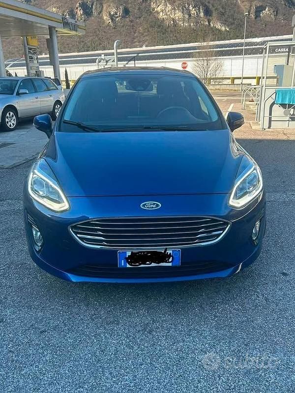 Blu Usata 2018 Ford Fiesta ST-Line Utilitaria | 8000 € (Ottimo prezzo) - Immagine 1/4