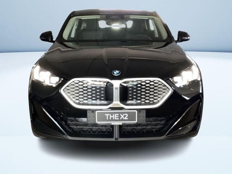 Usata BMW iX2 Shadowline 230 kW (313 CV) 2024 Nero SUV