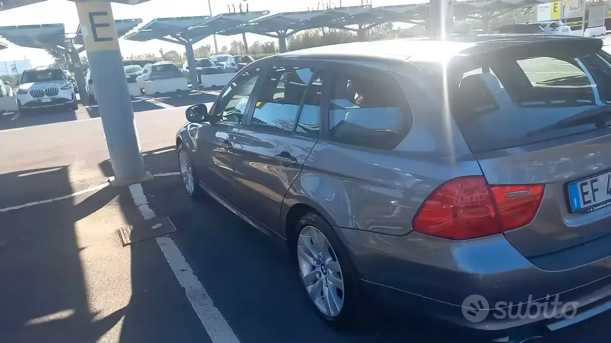 Usata BMW 320 Efficient Dynamics 184 CV (135 kW) 2010 Grigio Station wagon