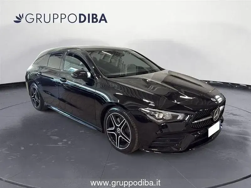 Begagnad Mercedes CLA200 Premium 149 HK (109 kW) 2022 Svart Kombi
