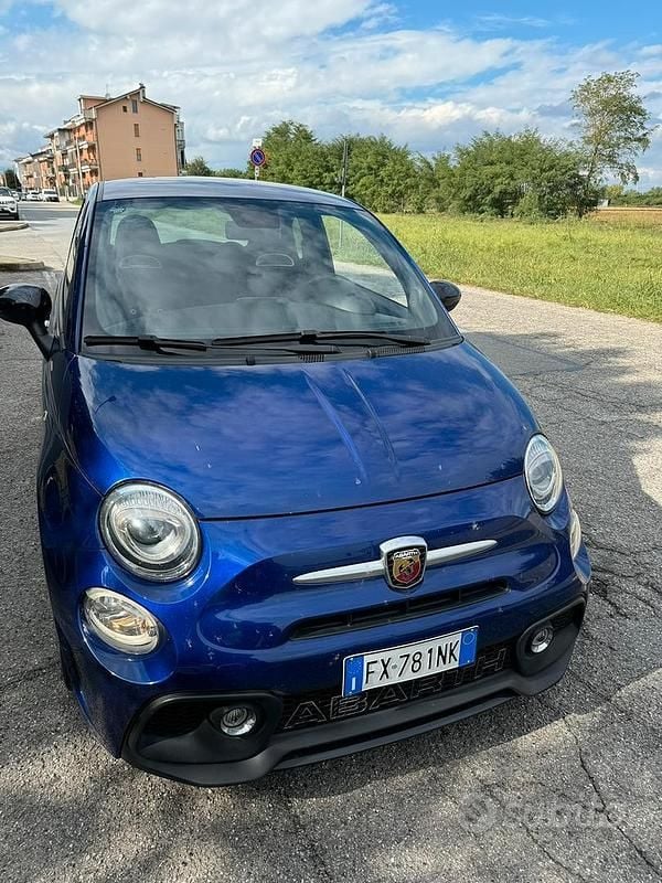 Usata Abarth 595 145 CV (106 kW) 2019 Blu Berlina