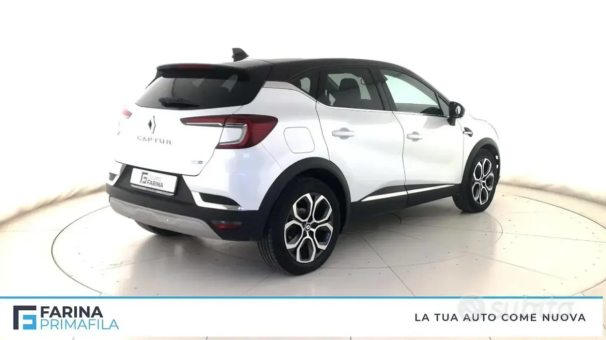Usado Renault Captur Techno 94 CV (69 kW) 2022 Blanco SUV