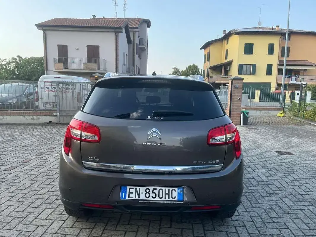 Usata Citroën C4 Aircross 150 CV (110 kW) 2012 Marrone SUV