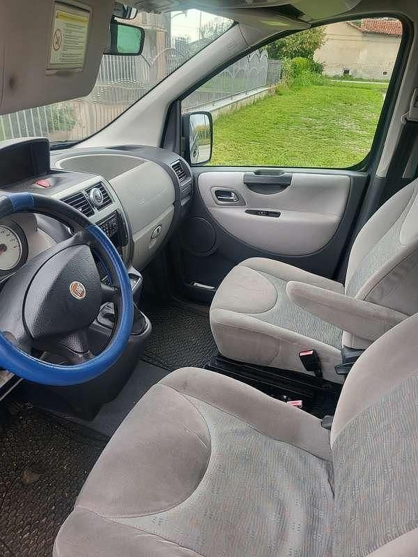 Usata Fiat Scudo 140 CV (102 kW) 2009 Blu/azzurro Furgone