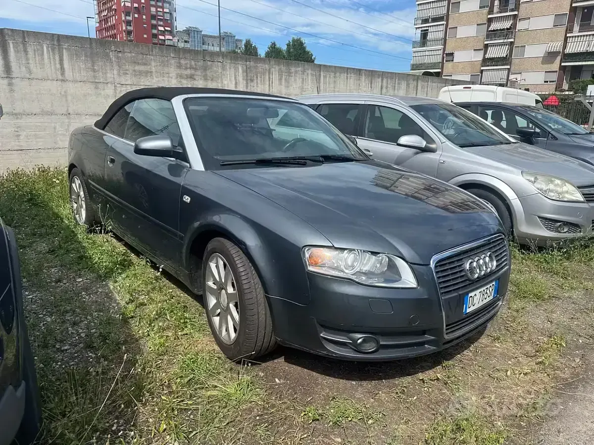 Usata Audi A4 Cabriolet 140 CV (102 kW) 2007 Grigio Cabrio