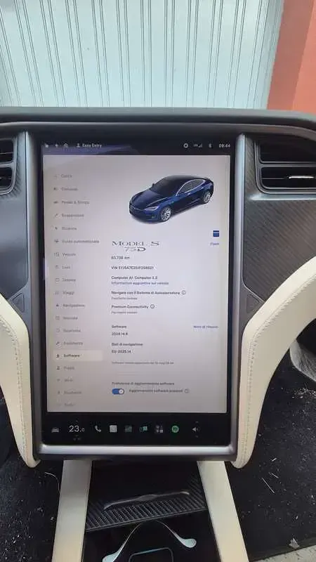 Usata Tesla Model S 158 kW (215 CV) 2018 Blu Utilitaria