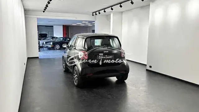 Occasion Smart ForTwo Electric Drive Prime 41 kW (56 PK) 2024 Zwart Hatchback