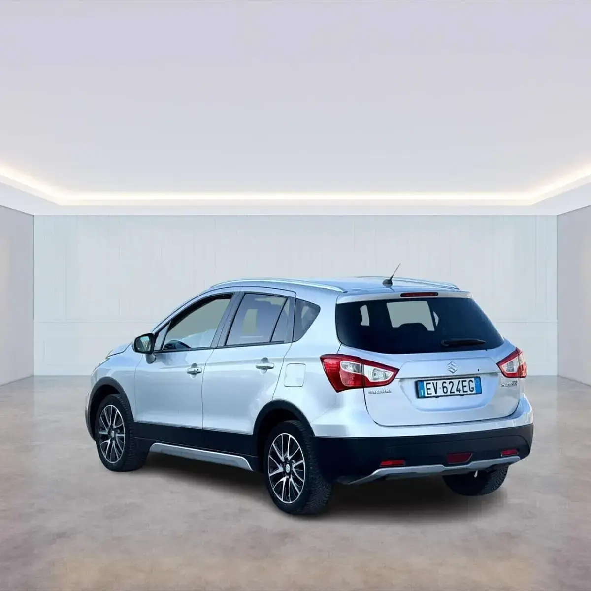 Usata Suzuki SX4 S-Cross 120 CV (88 kW) 2014 Argento Station wagon