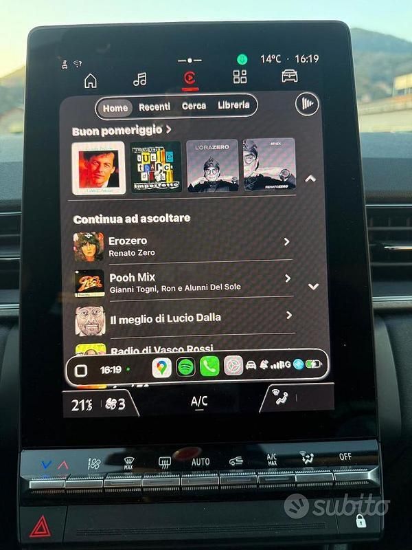 Usata Renault Captur Techno 91 CV (66 kW) 2024 Bianco SUV