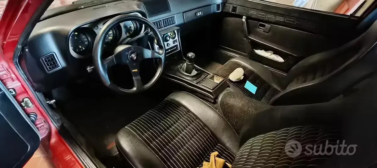 Usata Porsche 944 125 CV (91 kW) 1982 Marrone Coupé