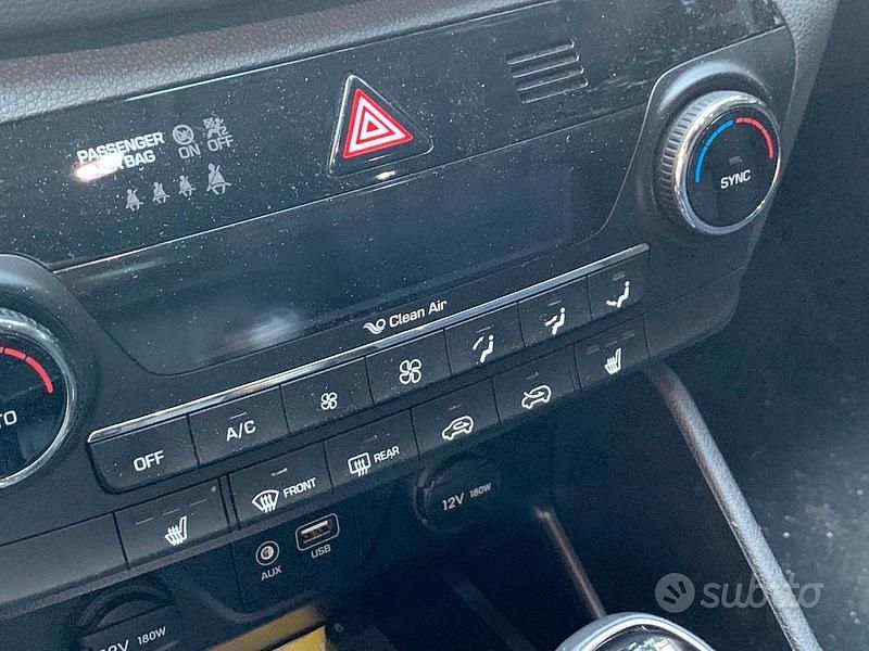 Grigio Usata 2017 Hyundai Tucson SUV | 13.999 € (Cara) - Immagine 1/4