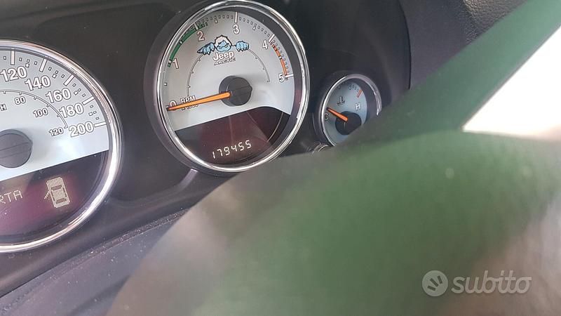 Usata Jeep Wrangler Unlimited 200 CV (147 kW) 2012 Bianco SUV